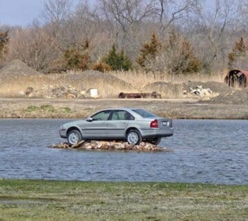 چگونه یک ولووی قدیمی به جاذبه گردشگری تبدیل شد؟/ عکس
