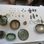 کشف گنجینه طلایی اشیاء عتیقه در قشم