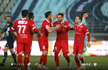 ۳+۲ بازیکن پرسپولیس در لیست مازاد اوسمار