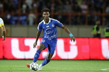 استقلال از بازیکن خودش شکایت میکند