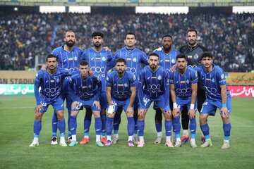 استقلال به دنبال میزبانی از تراکتور در دل کویر