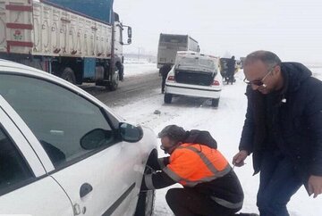 الزام استفاده از زنجیرچرخ در جادههای گلستان؛ هشدار راهداری به رانندگان