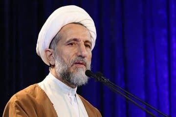 امام جمعه قزوین: اعتراض مسالمتآمیز حق مردم است