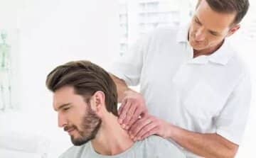 تراکشن؛ درمان قدیمی با چهرهای تازه/ «کشیدن» ستون فقرات؛ واقعیت یا توهم درمانی؟/ آیا تراکشن واقعاً درد کمر را کاهش میدهد؟