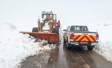 تردد خودروها در جادههای چهارمحال و بختیاری با زنجیر چرخ امکانپذیر است