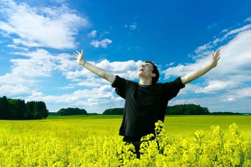 ترک این ۷ عادت ساده میتواند زندگی را شادتر و سالمتر کند