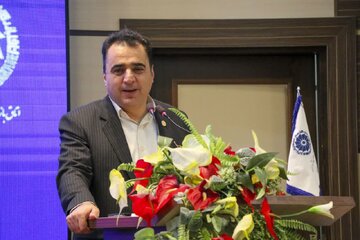 تک نرخی ارز ابزار دولت علیه رانت و فساد است