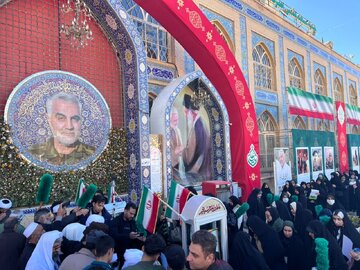 حضور تاریخی مردم در ششمین سالگرد شهادت حاج قاسم / مزار سردار دلها در حلقه مهر ملت ایران