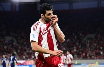 عکس | طارمی آماده بازی مرگ و زندگی المپیاکوس