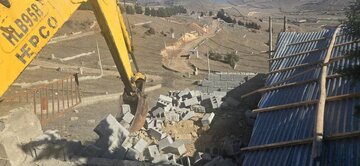 قلع و قمع ساختوسازهای غیرمجاز در ۳۲ هزار مترمربع از اراضی کشاورزی کلاردشت