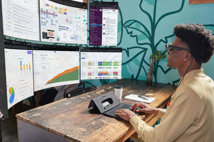 نخستین لپتاپ بدون نمایشگر جهان معرفی شد؛ آغاز عصر محاسبات واقعیت افزوده