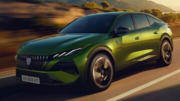 نواده پژو ۴۰۵ جذابتر از قبل به میدان آمد / عکس