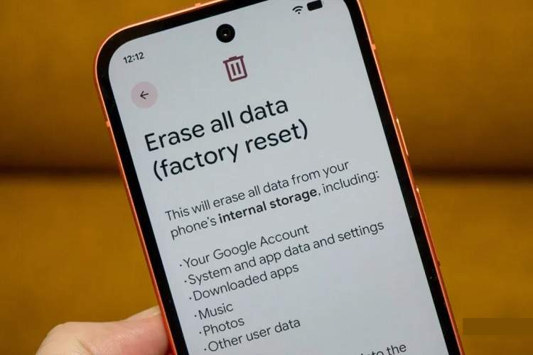 چرا ریست فکتوری اندروید گوشی شما را کاملاً از گوگل جدا نمیکند