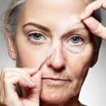 کدام غذاها پوست را پیر میکند؟/ قهوه و چای چطور؟