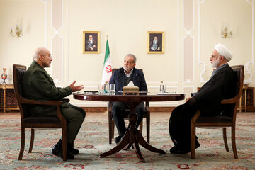 گزارش بانک مرکزی از بازار ارز به سران قوا | جزئیات واریز کالابرگ برای 25 میلیون خانوار