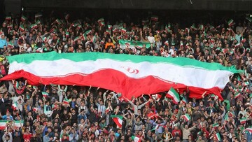 بازگشت تماشاگران به دیدارهای لیگ برتری