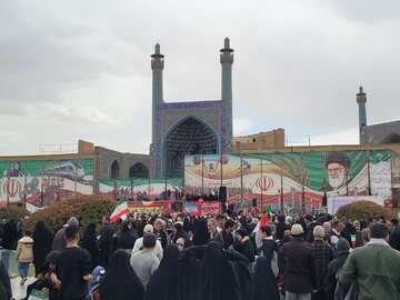 ببینید | جلوههایی از حماسه تماشایی مردم نصف جهان در ۲۲ بهمن ۱۴۰۴