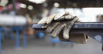 جدیدترین خبر درباره دستمزد ۱۴۰۵ کارگران/ افزایش ۷۰ درصدی حقوق چقدر محتمل است؟