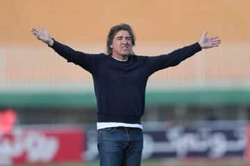 حمله ساپینتو به بازیکنان استقلال پس از دیدار با پیکان