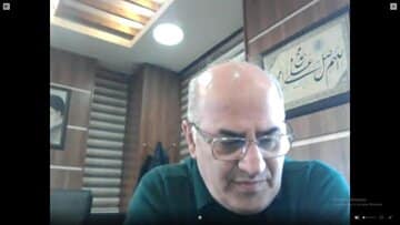 دانشگاهها باید به سمت آموزش ترکیبی حرکت کنند