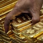 طلا از نقطه اوج گذشت/ قیمت جدید طلای جهانی امروز اول اسفندماه ۱۴۰۴