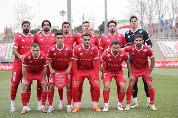عکس| نقشه راه بردن ملوان در دستان کاپیتان پرسپولیس