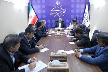 نشست هماندیشی بهمنظور حمایت از مشاوران و پیمانکاران بومی در پروژههای عمرانی استان یزد