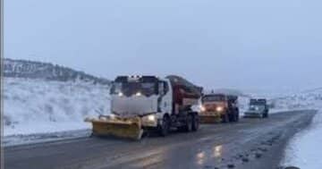 هشدار درباره لغزندگی شدید جادههای استان اصفهان