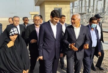 وزیر ارتباطات پست ۲۳۰ کیلوولت برق «مانگرو» در شرق بندرعباس را افتتاح کرد