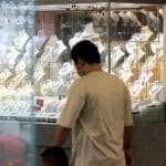 کاهش ۴۰ درصدی تولید طلا/ سرمایهگذاران و خریداران مردد هستند!