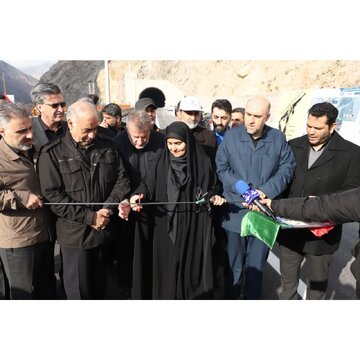 افتتاح پروژه بهسازی جاده هراز با حضور وزیر راه