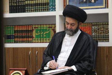 امام جمعه اردبیل: آیتالله مجتبی خامنهای از شایستگی، صلاحیت و معنویت خاصی برخوردارند