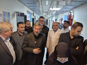 بازدید استاندار لرستان از مراکز درمانی خرمآباد