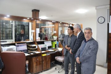 بازدید معاون عمرانی استاندار لرستان از شرکت آبفای در روزهای جنگ رمضان