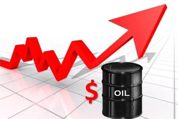 بلومبرگ: قیمت برخی فرآوردههای نفتی به بیش از ۲۰۰ دلار رسید