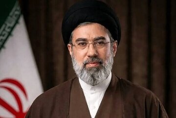 بیعت خانواده وزارت راه و شهرسازی با سومین رهبر انقلاب