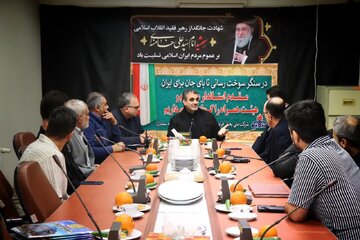 تأکید فرماندار سمنان بر توسعه زیرساختهای سوخترسانی و افزایش سهمیه فرآوردههای نفتی
