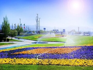 ۱۷ هکتار گلکاری، هدیه ۵سال خدمت شهرداری به شهروندان