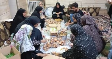 ارسال بستههای غذایی برای رزمندگان جبهه مقاومت از توکهور