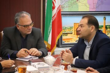 اصناف در جنگ تحمیلی اخیر، با ایستادگی پای نظام نقشآفرینی کردند