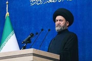 امام جمعه اردبیل: چهل روز جهاد مردمی در خیابان ها درخشانترین مقطع تاریخ کشور است