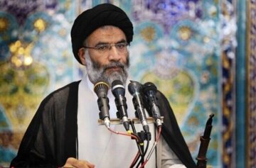 امام جمعه اهواز: تنگه هرمز هرگز به دست دشمن نخواهد افتاد