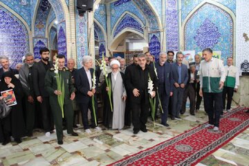 برگزاری آیین تجلیل از خانواده های معظم شهدای پر افتخار جنگ تحمیلی سوم استان سمنان