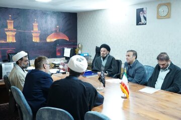 تقدیر نماینده ولی فقیه از خدمات دانشگاه علوم پزشکی لرستان در ایام جنگ