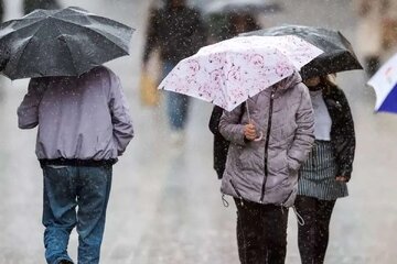 سیزدهبهدر بارانی برای مشهدیها/ بارشها تا اواخر ۱۳ فروردین ادامه دارد