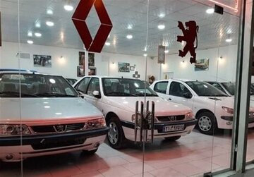 هشدار شدید ربیس اتحادیه نمایشگاهداران به خریداران/ چرا نباید این خودروها را با قیمتهای پایین بخریم؟