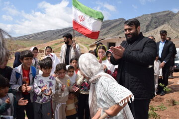 کاروان فرهنگی پیک امید کانون پرورش فکری مهمان کودکان عشایری دره باغ پلدختر