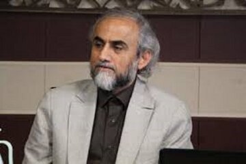 ۱۱۰ شاعر مازندرانی در میدان شهدای ساری گرد هم میآیند