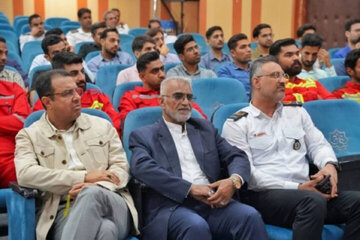 آغاز به کار نیروهای تازهنفس در آتشنشانی بندرعباس