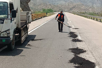 اجرای ۹۲۵ کیلومتر روکش آسفالت و لکه گیری در راههای مازندران